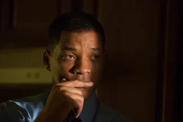 Dr. Bennet Omalu (Will Smith).