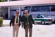 L-r: Franz Hubert (Christian Tramitz) und Reimund Girwidz (Michael Brandner) L-r: Franz Hubert (Christian Tramitz) und Reimund Girwidz (Michael Brandner)