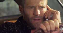 Eigentlich wollte Profikiller Chev (Jason Statham) seinen Job an den Nagel h&auml;ngen. Das w&auml;re auch einfach, wenn nicht sein letzter Auftraggeber ihm eine t&ouml;dliche Mischung Gift gespritzt h&auml;tte, die ihn nun langsam sterben l&auml;sst.