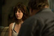 Tag ein Tag aus gefangen in einem Bunker erkennt Michelle (Mary Elizabeth Winstead) schnell, dass mit ihrem angeblichen Retter etwas ganz und gar nicht stimmt. Doch was ist es?; Tag ein Tag aus gefangen in einem Bunker erkennt Michelle (Mary Elizabeth Winstead) schnell, dass mit ihrem angeblichen Retter etwas ganz und gar nicht stimmt. Doch was ist es?