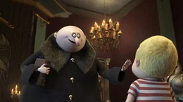 Onkel Fester (l.) und Pugsley Addams