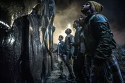 (v.l.n.r.) Jason (Dacre Montgomery), Billy (RJ Cyler), Zack (Ludi Lin), Kimberly (Naomi Scott), Trini (Becky G)
