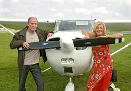 Marianne (Jutta Speidel) und Philipp (Michael Mendl) verbringen eine wundersch&ouml;ne Zeit zusammen.