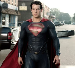 Der ultimative Showdown nimmt seinen Lauf: Superman (Henry Cavill) und B&ouml;sewicht General Zod stehen sich im letzten Kampf von Angesicht zu Angesicht gegen&uuml;ber. Kann Clark den verr&uuml;cktgewordenen Schurken schlagen oder wird dieser die Erde vollst&auml;ndig zerst&ouml;ren?