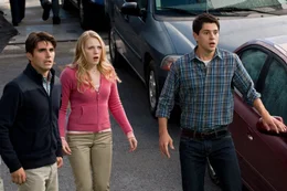 (v.l.n.r.) Peter (Miles Fisher); Molly (Emma Bell); Sam (Nicholas D'Agosto)