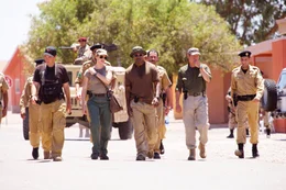 Jason Bateman (Adam Leavitt), Jennifer Garner (Janet Mayes), Jamie Foxx (Ronald Fleury), Chris Cooper (Grant Sykes).