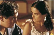 Gemeinsam erobern Frida Kahlo (Salma Hayek) und ihr wesentlich &auml;lterer K&uuml;nstlerkollege und Ehemann Diego Rivera (Alfred Molina) die Kunstwelt