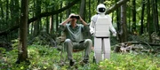 MDR Fernsehen ROBOT & FRANK, "Robot & Frank", am Freitag (17.04.15) um 12:35 Uhr. Der einstige Juwelendieb Frank (Frank Langella) mit seinem klugen Pflegeroboter.
