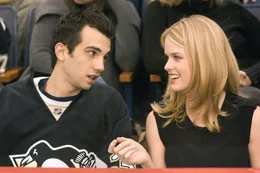 Bei ihrem ersten Date: Kirk (Jay Baruchel, l.) und Molly (Alice Eve, r.).