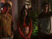 Jeremiah Fisher (Gavin Casalegno), Isabel "Belly" Conklin (Lola Tung), Conrad Fisher (Christopher Briney) Jeremiah Fisher (Gavin Casalegno), Isabel "Belly" Conklin (Lola Tung), Conrad Fisher (Christopher Briney)