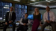 L-R: Dr. Jason Bull (Michael Weatherly), Benny Colón (Freddy Rodríguez), Marissa Morgan (Geneva Carr) und Chunk Palmer (Chris Jackson). L-R: Dr. Jason Bull (Michael Weatherly), Benny Colón (Freddy Rodríguez), Marissa Morgan (Geneva Carr) und Chunk Palmer (Chris Jackson).