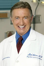 Ken Jenkins (Dr. Bob Kelso).