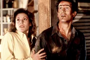 Annie (Sarah Berry), Ash (Bruce Campbell)