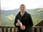 Kandidat Adriano möchte Single Ina mit einem Liebescocktail von sich überzeugen. Kandidat Adriano möchte Single Ina mit einem Liebescocktail von sich überzeugen.