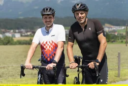 Frank Seibert (li.) trifft Markus, ein begeisterter Hobbysportler und Selbstoptimierer, in Tirol.
