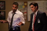 Criminal Minds Season1, Criminal Minds Staffel1, regie USA 2005, Darsteller  caption: "Won't Get Fooled Again" -- Aaron Hotchner (Thomas Gibson, right) and Derek Morgan (Shemar Moore, left) are members of the elite FBI team trying to discover the identity of a serial bomber on CRIMINAL MINDS, scheduled to air on the CBS Television Network. Photo: Justin Lubin / CBS ©2005 CBS Broadcasting Inc. All Rights Reserved copyright:Criminal Minds Season1, Criminal Minds Staffel1, regie USA 2005, Darsteller  caption: "Won't Get Fooled Again" -- Aaron Hotchner (Thomas Gibson, right) and Derek Morgan (Shemar Moore, left) are members of the elite FBI team trying to discover the identity of a serial bomber on CRIMINAL MINDS, scheduled to air on the CBS Television Network. Photo: Justin Lubin / CBS ©2005 CBS Broadcasting Inc. All Rights Reserved copyright: Criminal Minds Season1, Criminal Minds Staffel1, regie USA 2005, Darsteller  caption: "Won't Get Fooled Again" -- Aaron Hotchner (Thomas Gibson, right) and Derek Morgan (Shemar Moore, left) are members of the elite FBI team trying to discover the identity of a serial bomber on CRIMINAL MINDS, scheduled to air on the CBS Television Network. Photo: Justin Lubin / CBS ©2005 CBS Broadcasting Inc. All Rights Reserved copyright:Criminal Minds Season1, Criminal Minds Staffel1, regie USA 2005, Darsteller  caption: "Won't Get Fooled Again" -- Aaron Hotchner (Thomas Gibson, right) and Derek Morgan (Shemar Moore, left) are members of the elite FBI team trying to discover the identity of a serial bomber on CRIMINAL MINDS, scheduled to air on the CBS Television Network. Photo: Justin Lubin / CBS ©2005 CBS Broadcasting Inc. All Rights Reserved copyright: