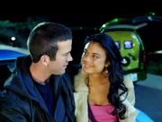 Shaun (Lucas Black) flirtet die sch&ouml;ne Neela (Nathalie Kelley) an. Doch das bringt ihm &Auml;rger mit ihrem Freund Drift King ein...