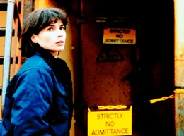 Smilla Jaspersen (Julia Ormond) begibt sich auf gef&auml;hrliches Terrain.