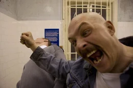 Charles Bronson (Tom Hardy)