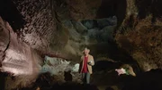 Durch vulkanische Aktivität entstandene Lavahöhlen, wie es sie auf Lanzarote gibt, soll es auch auf dem Mond geben. Sie könnten als erste Basis dienen, denn darin wären die ersten Siedler gegen Meteoritenschauer geschützt. Durch vulkanische Aktivität entstandene Lavahöhlen, wie es sie auf Lanzarote gibt, soll es auch auf dem Mond geben. Sie könnten als erste Basis dienen, denn darin wären die ersten Siedler gegen Meteoritenschauer geschützt.