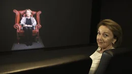 Die Holocaust-Überlebende Eva Umlauf wurde mittels modernster Technik als 3D-Projektion aufgezeichnet. Die Holocaust-Überlebende Eva Umlauf wurde mittels modernster Technik als 3D-Projektion aufgezeichnet.