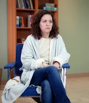 Wegen akuter Selbstmordgefährdung wurde Beth Lansford (Cathy Cahlin Ryan) in eine psychiatrische Klinik eingeliefert. Doch ist dies wirklich der wahre Grund ihrer Einweisung?