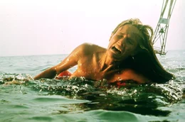 Chrissie (Susan Backlinie)
