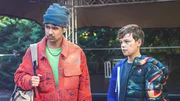 Sami (Joël Massy Kohandel, links) will Hugo (Lennox Dreer, rechts) helfen, seine Mutter zu überzeugen, dass das Einstein trotz des Unfalls ein sicherer Ort für ihn ist. Sami (Joël Massy Kohandel, links) will Hugo (Lennox Dreer, rechts) helfen, seine Mutter zu überzeugen, dass das Einstein trotz des Unfalls ein sicherer Ort für ihn ist.