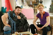 L-R: Carlos (Daniel Zillmann) und Mika Winters (Enzo Brumm)