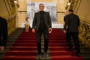 Kurz vor seiner Entführung besuchte der millionenschwere Unternehmer Paul Westerberg (August Zirner) einen Empfang in Prag, am selben Abend verschwand er spurlos. Jahre später lässt ein Hilferuf per Flaschenpost die Hoffnung aufkommen, Westerberg lebendig zu finden.