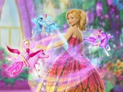 Mariposa trifft eine dunkle Fee, die Shimmervale zerstören will. Sofort macht sie sich auf den Weg zu ihrer Freundin Catania, Prinzessin von Shimmervale, um ihr in dieser schweren Stunde beizustehen.