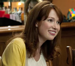 Becca (Ellie Kemper)