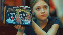 Cassie Holmes (Dakota Fanning)