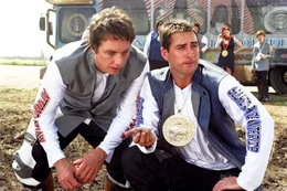 L-R: Frito (Dax Shepard), Joe Bowers (Luke Wilson)