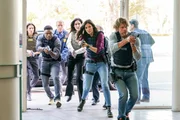Caleb Castille (Special Agent Devin Rountree), Daniela Ruah (Special Agent Kensi Blye), Eric Christian Olsen (Investigator Martin ‚Marty‘ Deeks).
