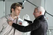 Turowski (Ralf Richter, r.) will von Bonraths Sohn Jochen (Tilbert Strahl-Sch&auml;fer) wissen wo die Erpresserfotos sind, die Faber als Sicherheit an einem geheimen Ort hinterlegt hat.