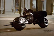 Als der Joker Gotham in ein anarchisches Chaos st&uuml;rzt, ger&auml;t Batman (Christian Bale) an seine Grenze zwischen Gerechtigkeit und Rache ...