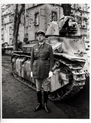 Le General Charles de Gaulle. Le General Charles de Gaulle.