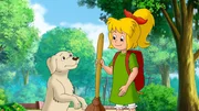 Ein liebenswerter, zutraulicher Hund läuft Bibi zu, den sie mit nach Hause nimmt. Ein liebenswerter, zutraulicher Hund läuft Bibi zu, den sie mit nach Hause nimmt.