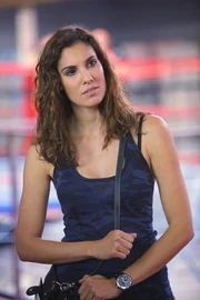 Special Agent Kensi Blye (Daniela Ruah) goes undercover in order to find the killer