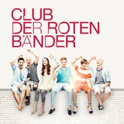 "Club der roten Bänder" mit (v.l.) Anton 'Toni' (Ivo Kortlang, Leo (Tim Oliver Schultz), Emma (Luise Befort), Alex (Timur Bartels), Hugo (Nick Julius Schuck) und Jonas (Damian Hardung).