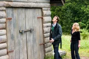 Jamie Thomas King (Steven Featherstone), Emilie de Ravin (Francesca Romero).