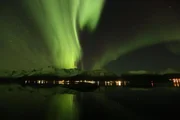 Aurora Borealis &ndash; die spektakul&auml;re Nordlichter tanzen &uuml;ber Nordnorwegens Polarhimmel.