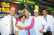 v.li.: Schumann (Lutz Herkenrath), Gisela 'Gisi' (Franziska Traub), Rita (Gaby Köster), Bernie (Georg Alfred Wittner), Kevin (Kevin Lorenz)