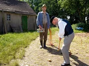 Adsche (Peter-Heinrich Brix) und Herrn Buschbohm (Hannes Stelzer).