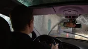 Mit dem Auto durch die Waschstraße Mit dem Auto durch die Waschstraße