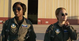 L-R:  Maria Rambeau (Lashana Lynch) and Carol Danvers / Vers / Captain Marvel (Brie Larson)