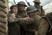 Lance Corporal William Schofield (George MacKay, l.).