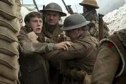 Lance Corporal William Schofield (George MacKay, l.).