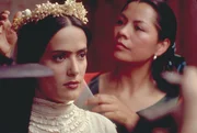 Salma Hayek (l.)